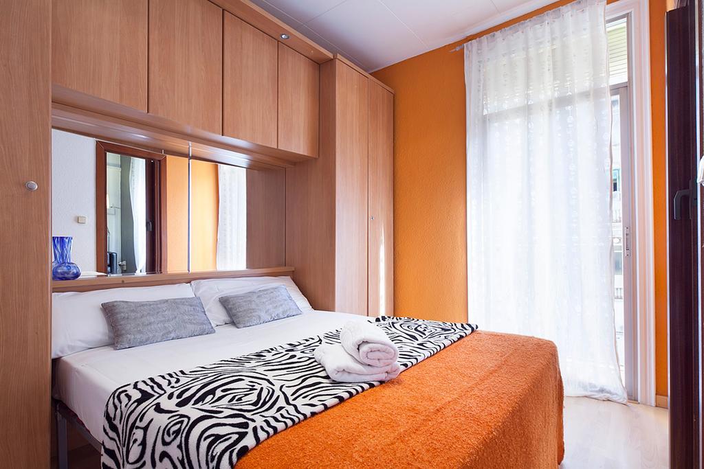 Ferienwohnung Deep Purple Barcelona Zimmer foto